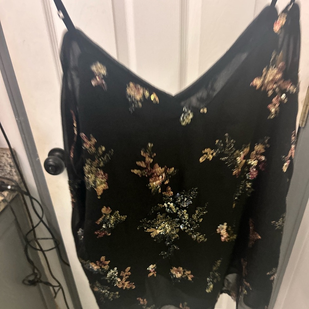 NWT BANANA REPUBLIC floral sequined cami top.